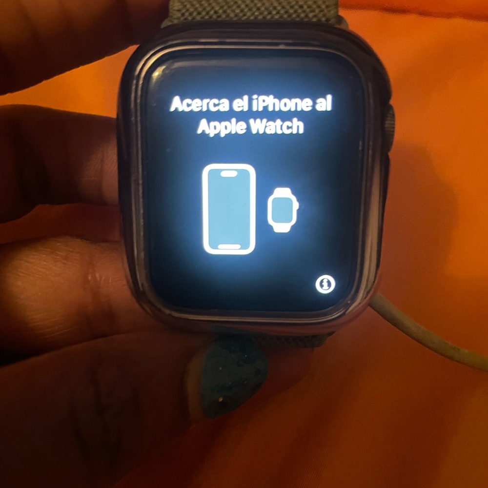 Apple iPhone Series 4